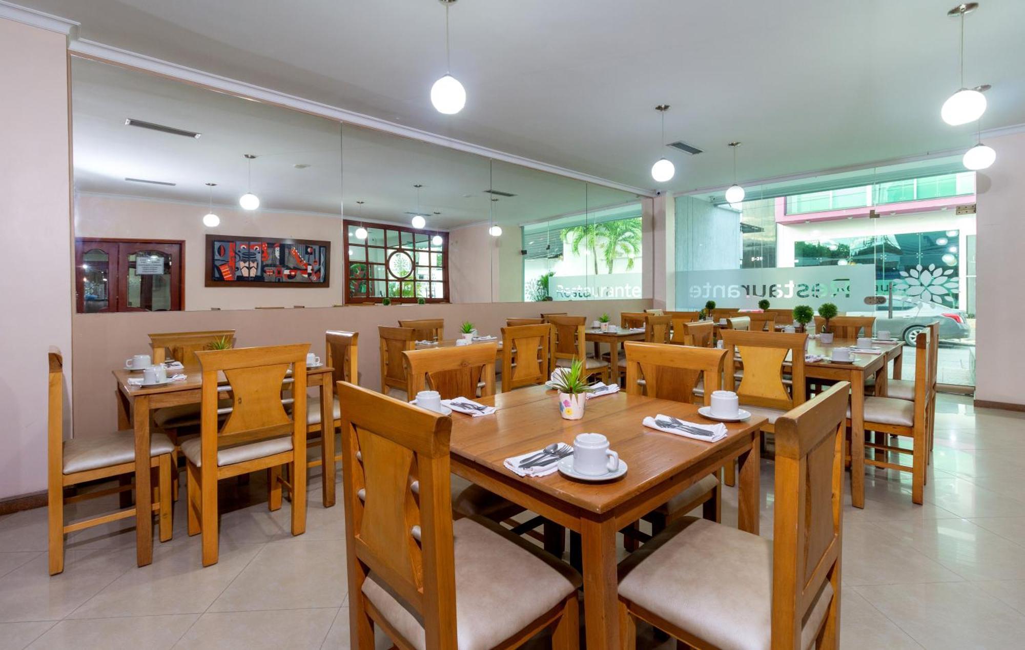 Costa Bonita Hotel