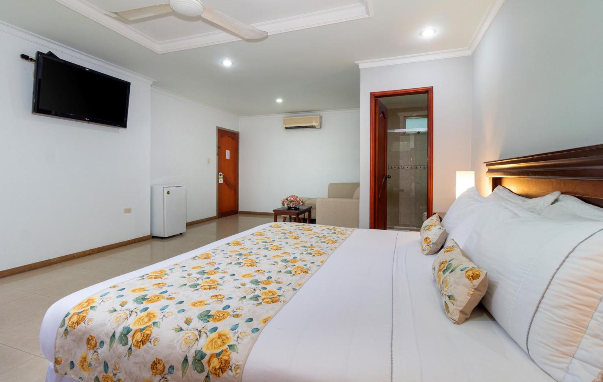 Costa Bonita Hotel 3*